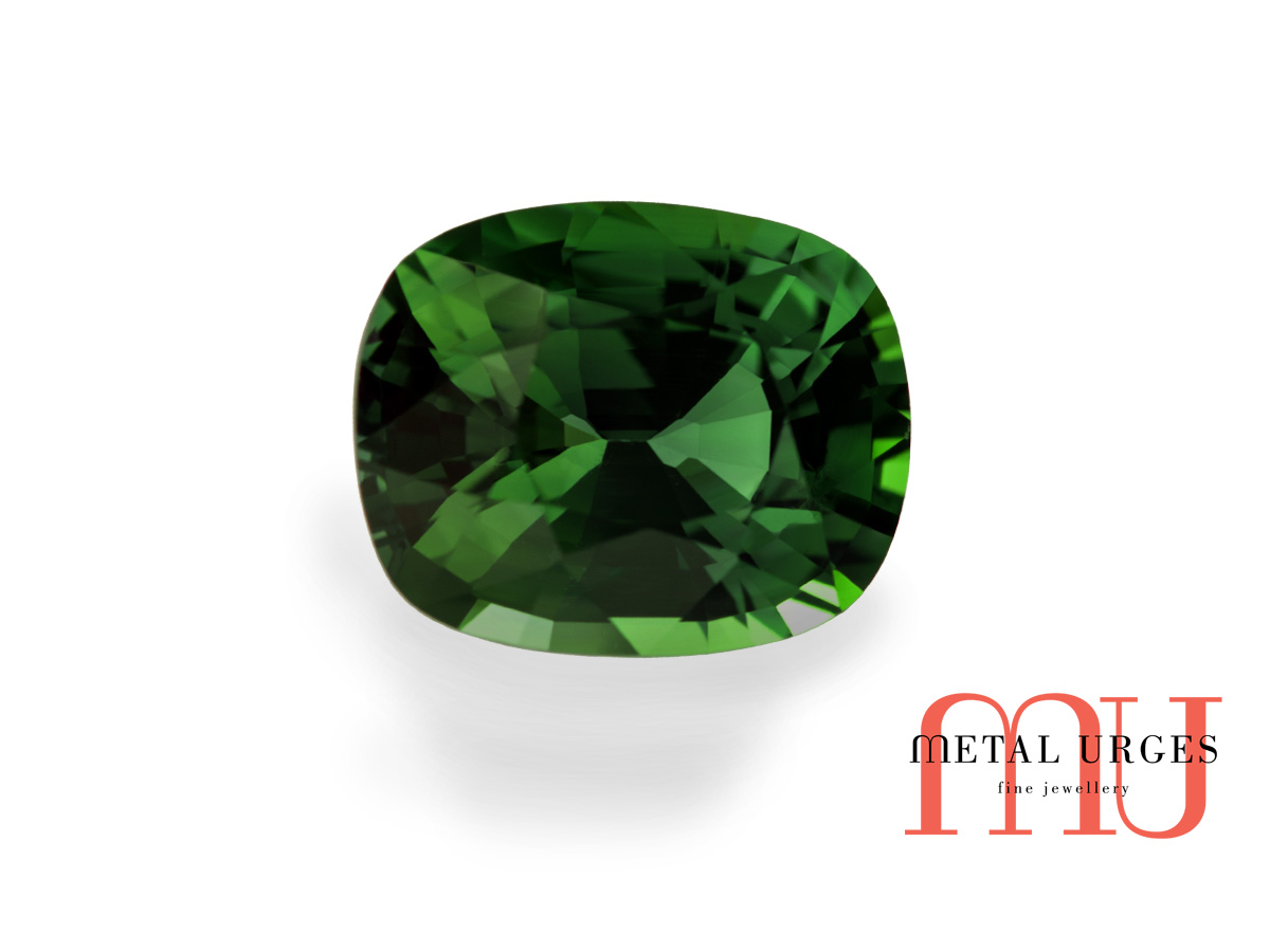 Natural Green sapphire, Cushion Cut Jewellers Hobart, Melbourne