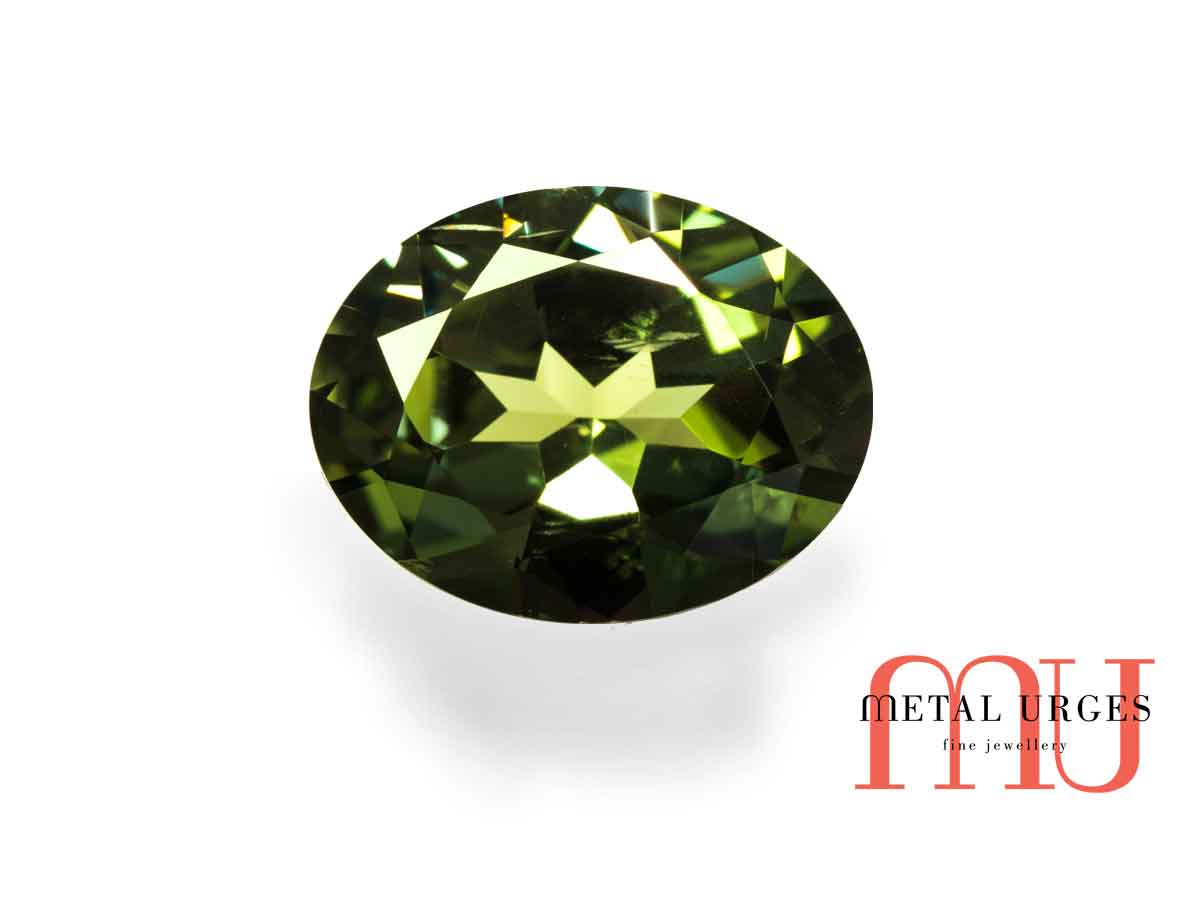 Natural green sapphire, oval cut – Jewellers Hobart, Sydney