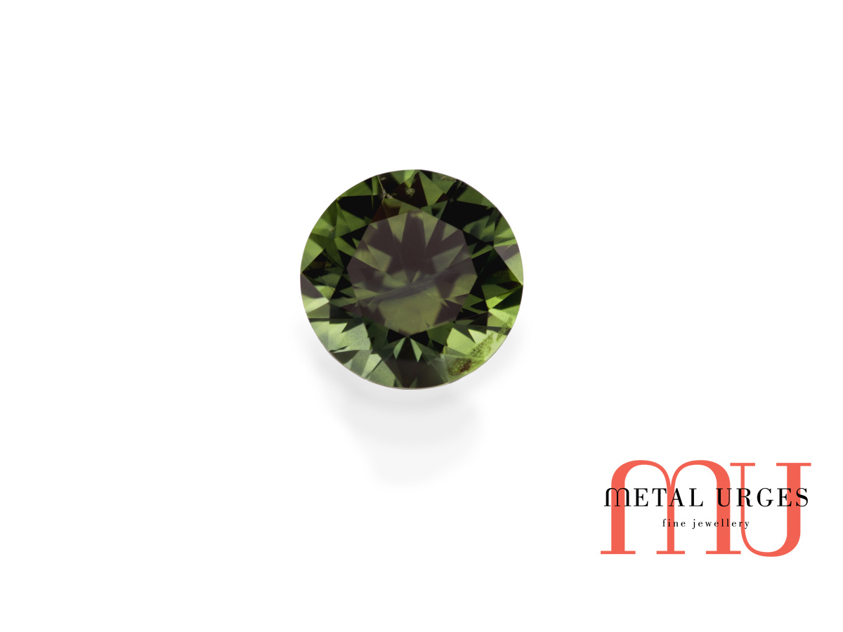 Natural Green sapphire, Round Cut Jewellers Hobart, Sydney