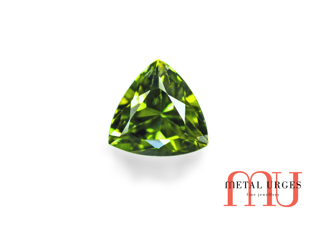 Natural green sapphire, trillion cut – Jewellers Hobart, Melbourne