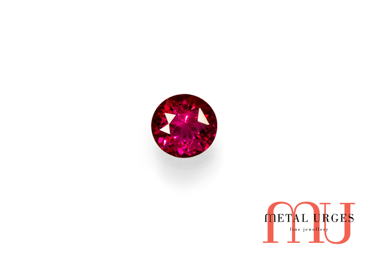 Ruby, round cut.