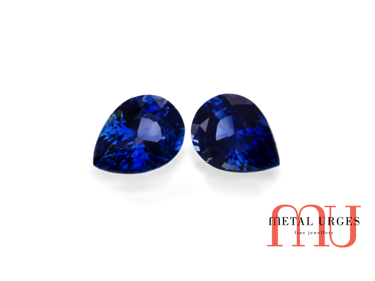 Natural pair of sapphires, pear cut