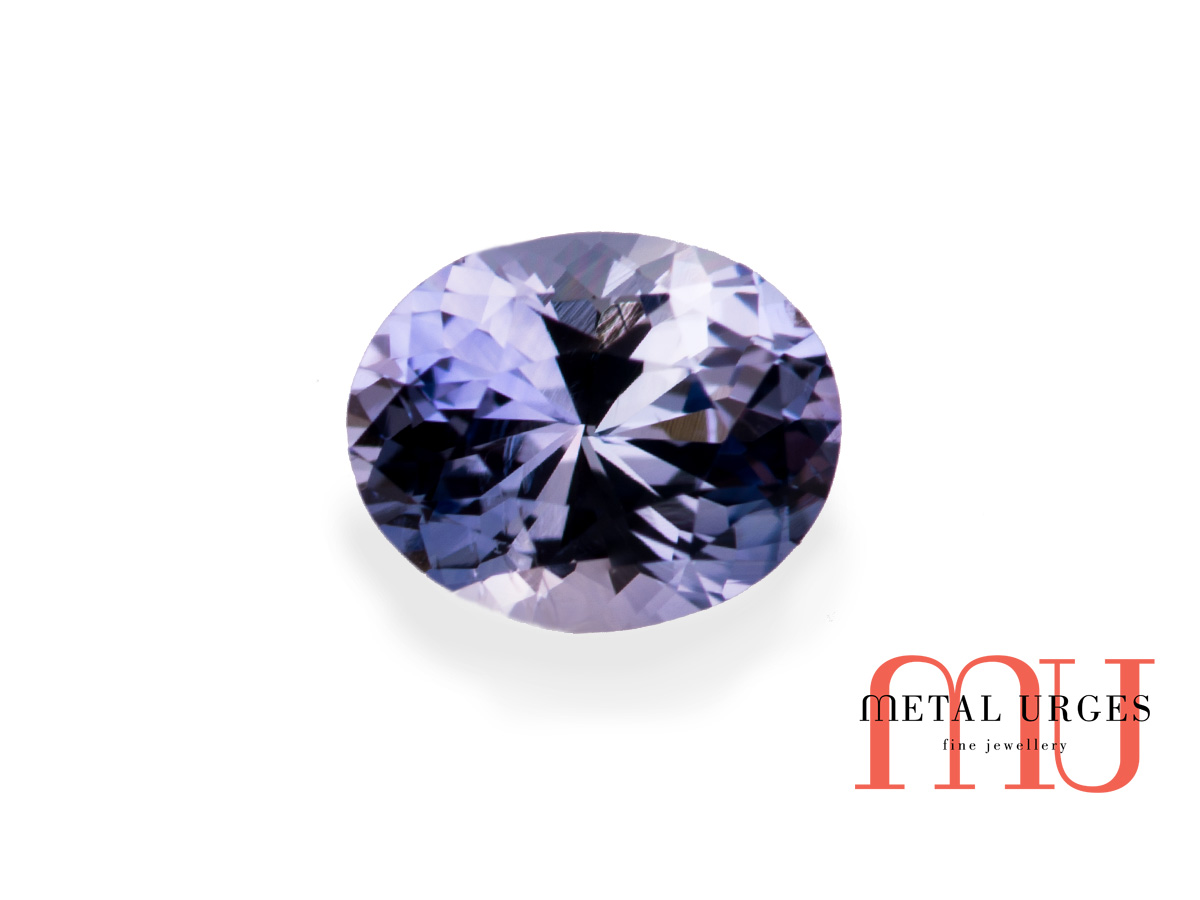 Natural oval blue sapphire