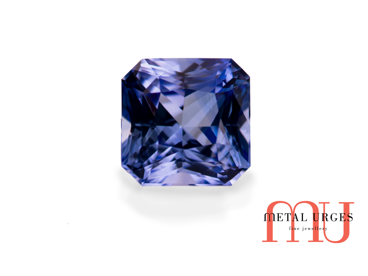 Blue sapphire radiant cut