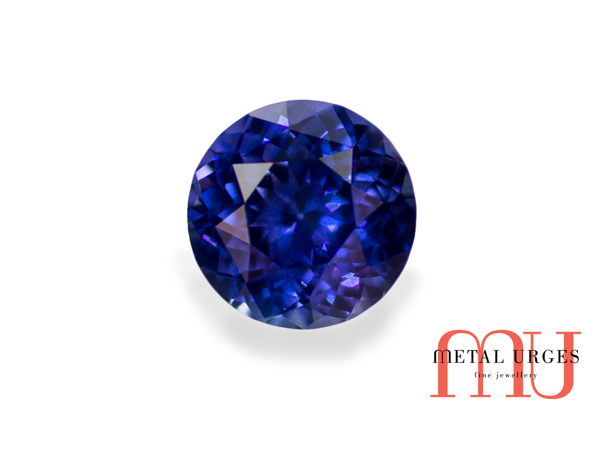 Blue round brilliant cut sapphire