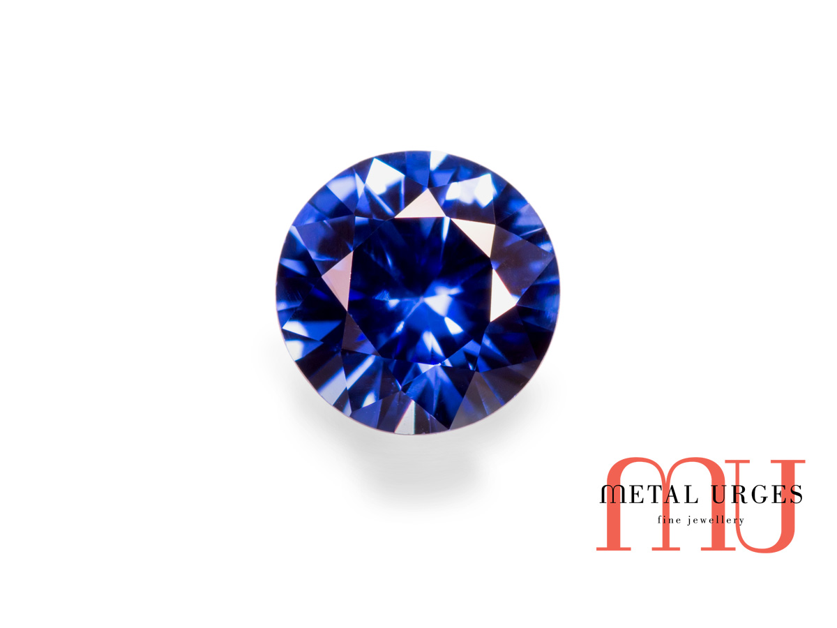 Natural blue sapphire brilliant cut