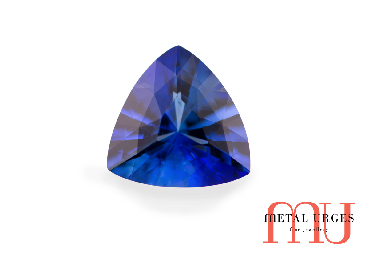 Trilliant/trillion cut natural sapphire