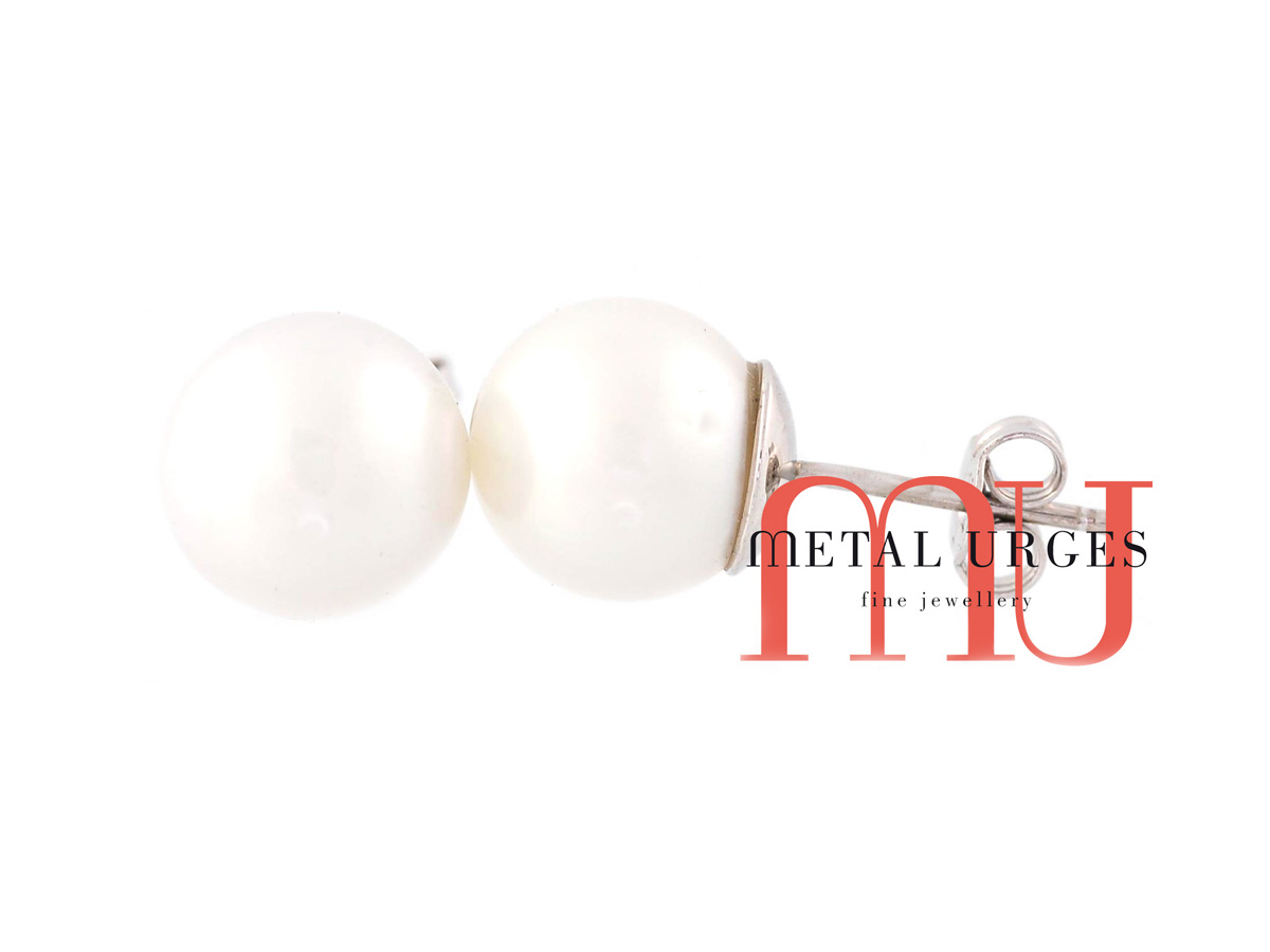 Jewellers Hobart, Australian white pearl and 18ct white gold stud earrings. Custom made in Tasmania, Australia.
