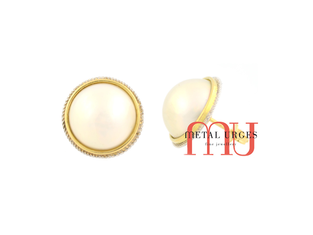 Jewellers Hobart, Australian white pearl vintage 18ct white and yellow gold stud earrings. Custom made in Tasmania, Australia.